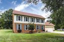 8016 Cedarbrook Drive sold home in Charlotte, SC