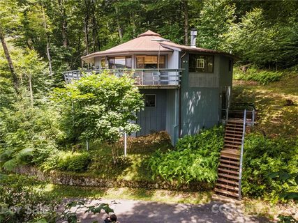 257 Glenaire Drive