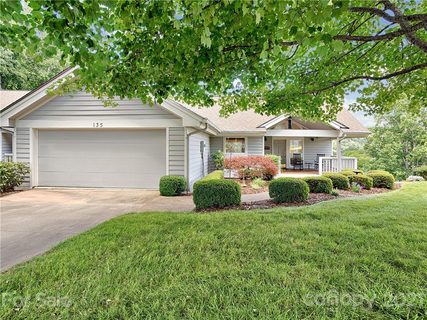 135 Oakcrest Lane sold townhome in The Overlook At Laurel Ridge, Waynesville, NC