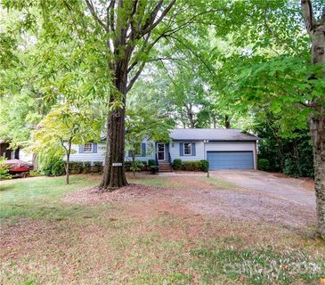 3248 Lake Shore Road