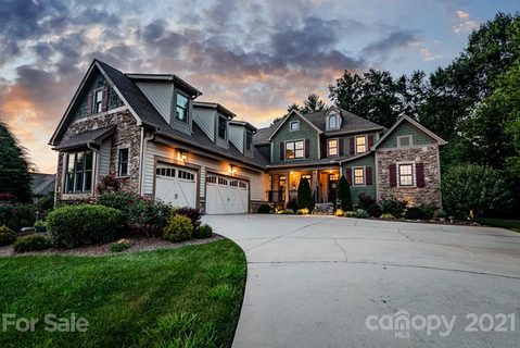 11 King View Drive sold home in King Heights, Fletcher, NC