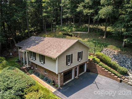 108 Creekstone Lane