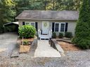 138 Cinnamon Way sold home in Flat Rock, SC