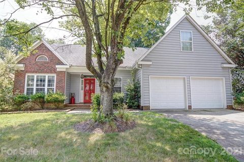 215 Southhaven Drive