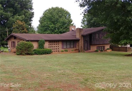 Previously sold for $226,000