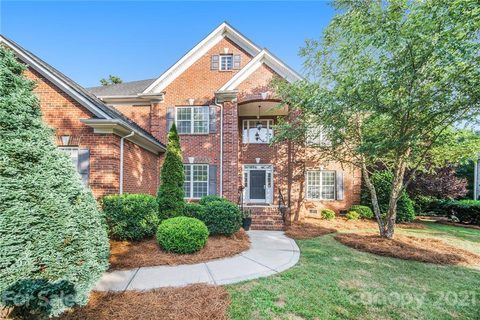 905 Patricians Lane sold home in The Estates At Wesley Oaks, Monroe, NC