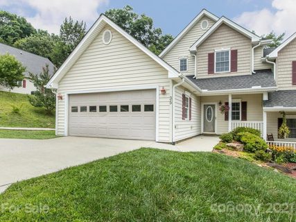 35 Viera Drive sold townhome in Fernstone Village, Swannanoa, NC