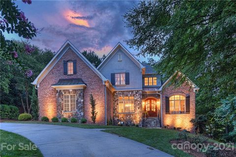 4310 Links Drive
