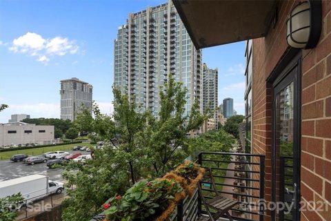 715 Church Street 402