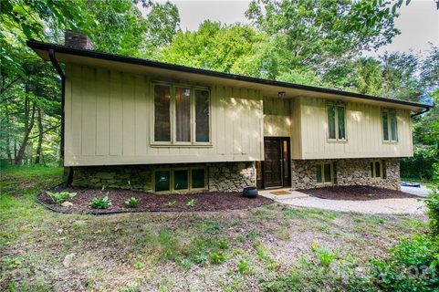 100 Greenbriar Avenue