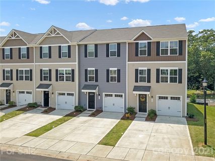900 Taybyn Road