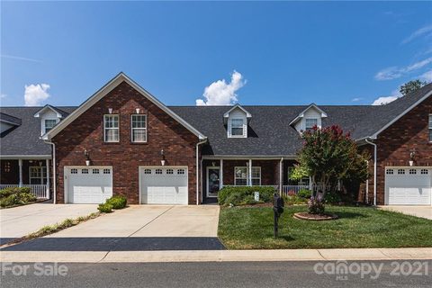112 Quality Drive sold townhome in Fites Creek Plantation, Mount Holly, NC