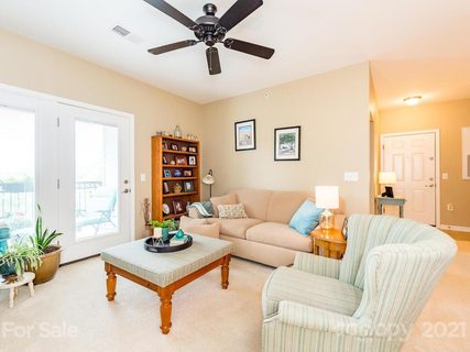 202 Brickton Village Circle 302