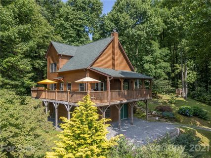373 Lynn Crest Drive sold home in Happy Acres, Brevard, NC