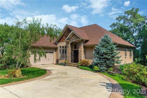 11 Forest Spring Drive