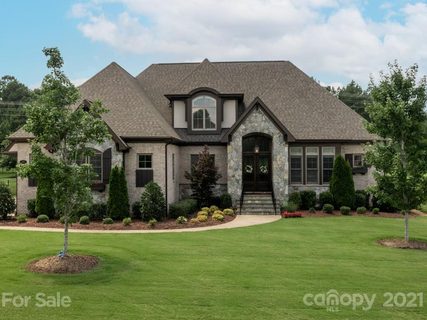 1608 Funny Cide Drive