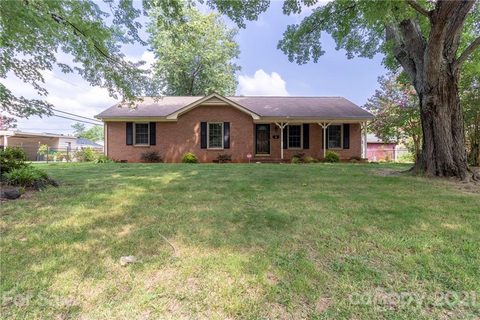 4413 Crestmont Drive