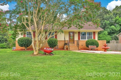 1445 Sterling Avenue sold home in Cambridge Park, Gastonia, NC