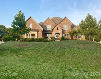 513 Winter Wheat Court sold home in Atherton, Matthews, NC