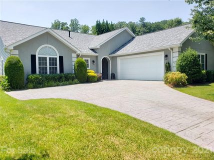 40 Stonebridge Drive