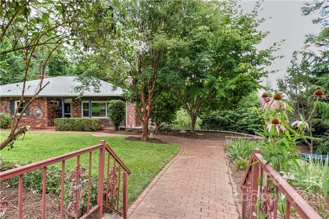 Previously sold for $410,000