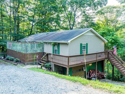 334 Fox Den Road