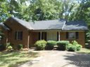 2424 Applegate Drive sold home in Concord, SC