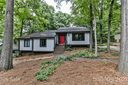 6142 Kingstree Drive sold home in Charlotte, SC