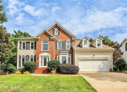 6527 Red Maple Drive sold home in Orchid Hill, Charlotte, NC