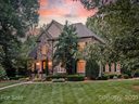 2004 Kings Manor Drive sold home in Matthews, SC