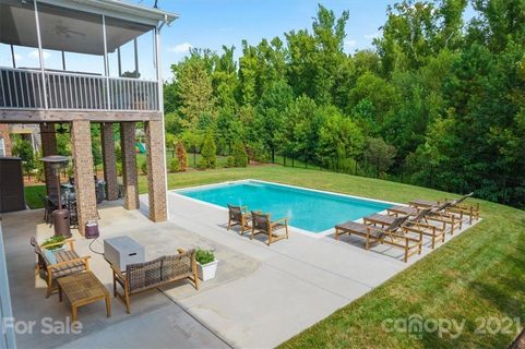 200 Golden View Drive