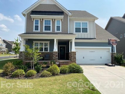 5003 Lily Pond Circle