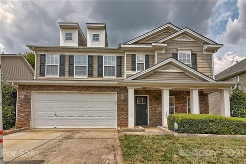 390 Primrose Walk