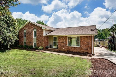 503 Paradise Circle
