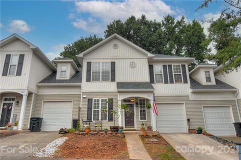 1911 Bellflower Drive sold townhome in Glenridge Townhomes, Fort Mill, SC