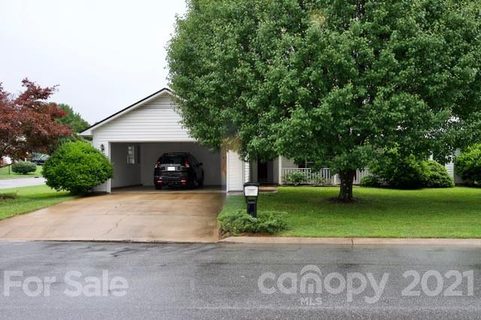 929 Woodhill Drive