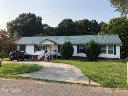 2511 Haven Street 26