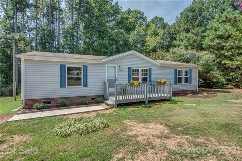 6466 Sterling Court sold home in Lynn Ridge, Stanley, NC