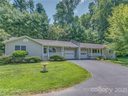 1415 1417 Highland Avenue sold home in Hendersonville, SC