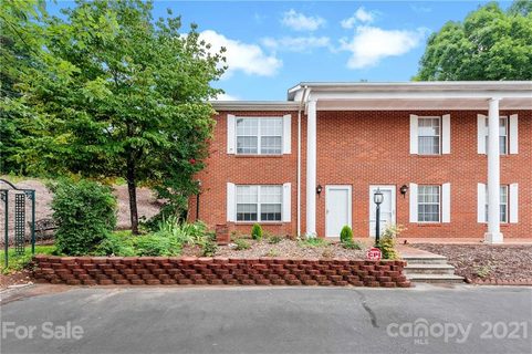 75 Laurelwood Drive Apt #61 sold townhome in Laurelwood, Marion, NC