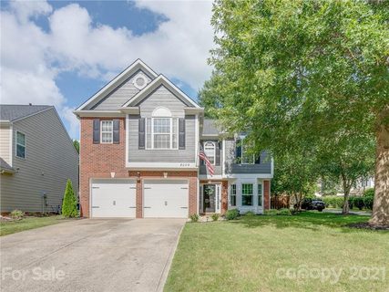8009 Leisure Lane