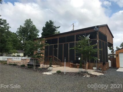 188 Lake Tillery Trail A110/111