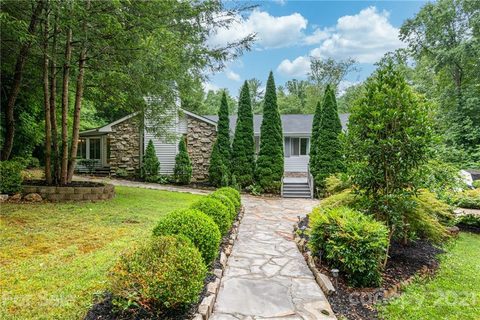 11 Canterbury Drive sold home in Turnberry, Arden, NC