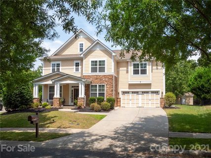 5013 Hedgebrook Lane