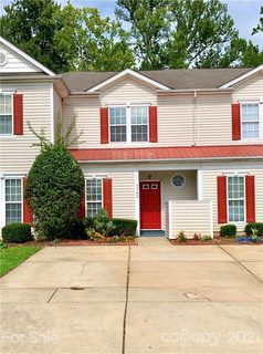 1743 Holliford Court