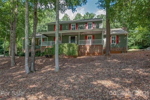 2814 Hovis Court