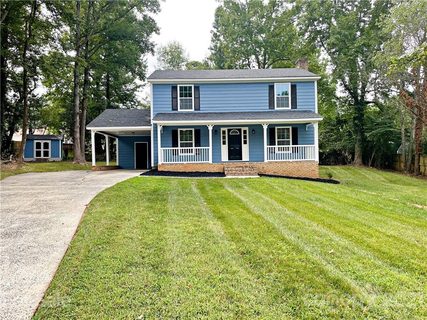 1718 Farm Pond Court sold home in Kingswood South, Gastonia, NC