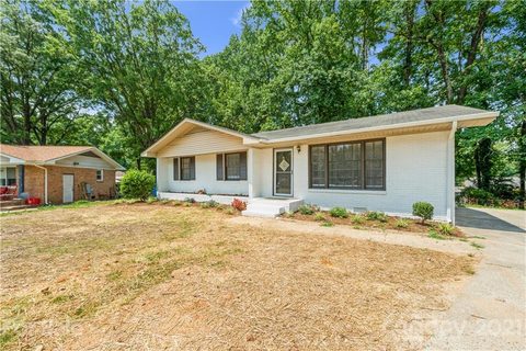 6143 Castle Court