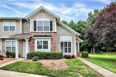 815 Lacebark Drive
