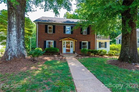 304 Beall Street sold home in Fairfield, Lenoir, NC